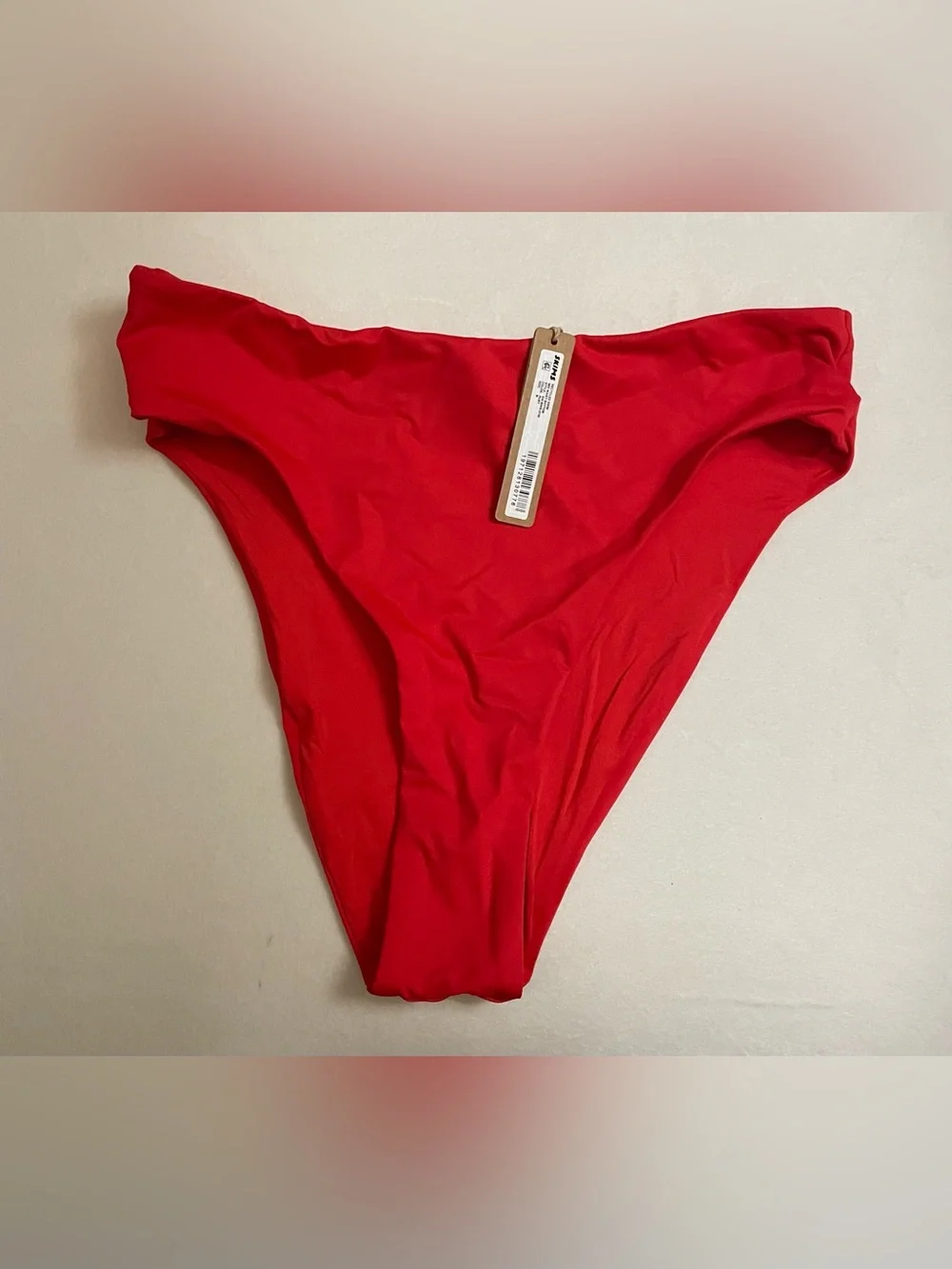 Skims 2Pc SET Twisted Off-Shoulder Bikini Top & Mid Waist Bottoms Ruby Red M